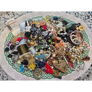 ~7LB Scrap Junk Jewelry For Crafts AS IS - Lot#5